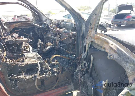 2019 Ram 1500 Laramie 4X4 6'4 Box z USA, uszkodzony, nr VIN 1C6SRFDT5KN845834